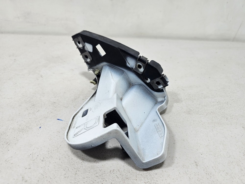 RANGE ROVER EVOQUE WING SUPPORT BRACKET FRONT RIGHT SIDE L538 2012-2018