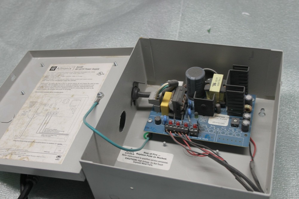 Altronix Sav4D DC CCTV Power Supply