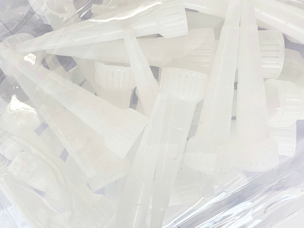 E6000 Craft Glue 3.7oz Applicator Tip