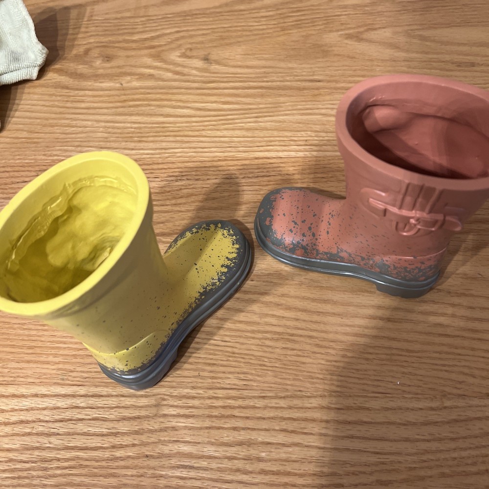 Target Bullseyes Ceramic Boot Planter Limited Edition New