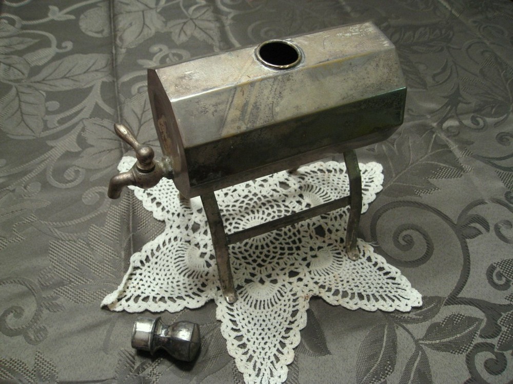 primitive silver plate decagon – maple syrup or cream dispenser