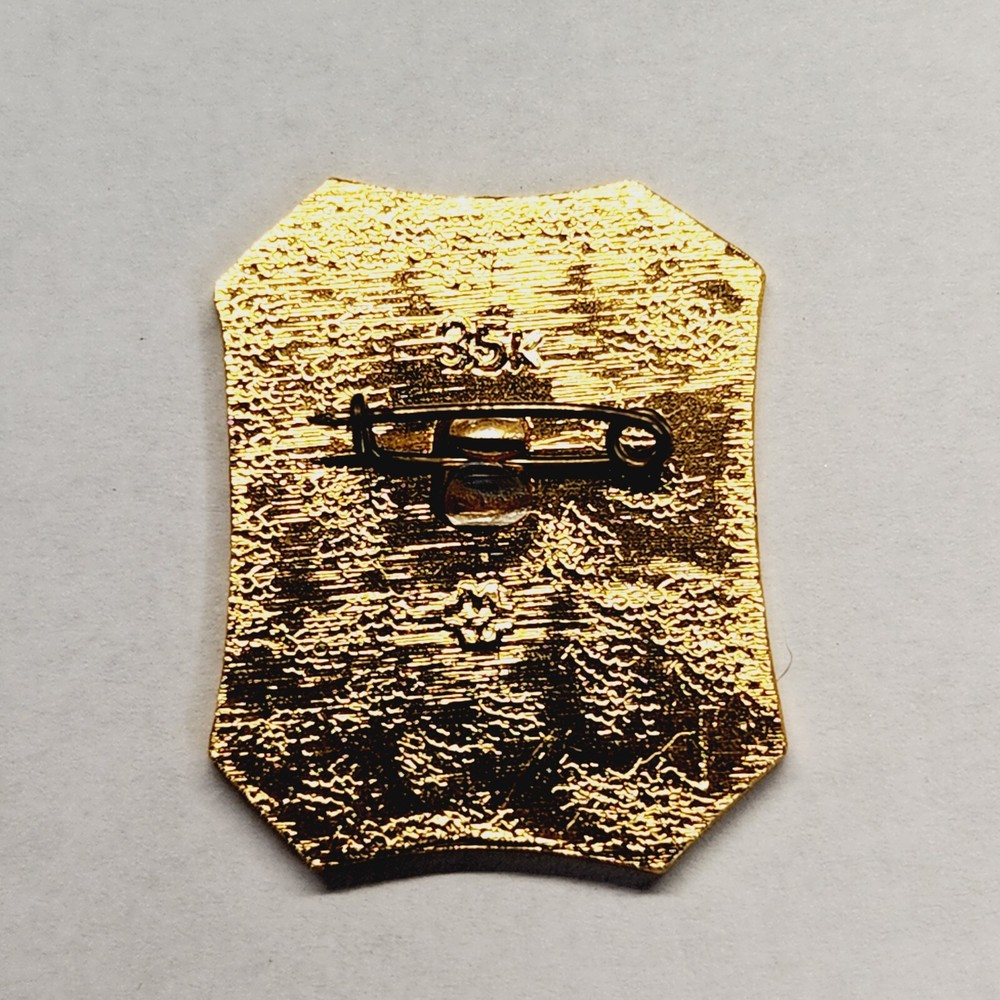 Vintage Russian Pin. A11.