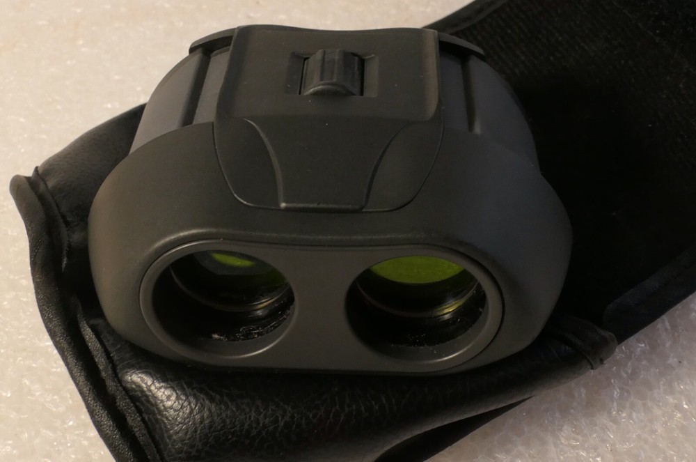 REI 10X25 BINOCULARS