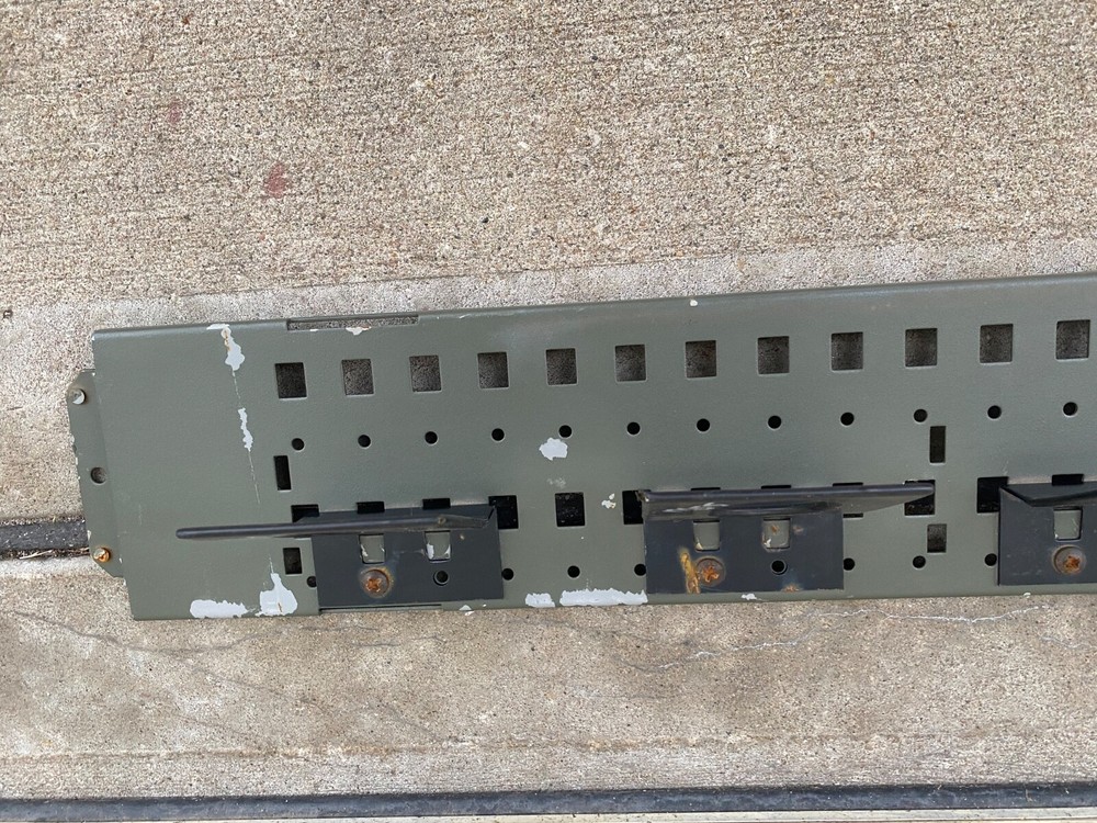 US Military Surplus Space Saver Weapons System Shelf Insert & 6 Weapons Mounts