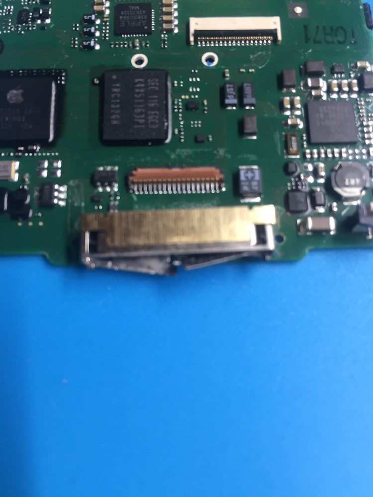 Apple iPod Classic 5th/6th/7th Generation Dock Connector Replacement Service