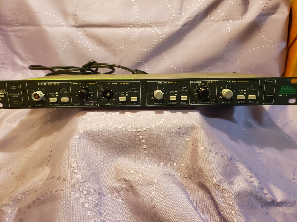 BSS Sweepable Frequency Dividing System - Stereo/Mono Crossover