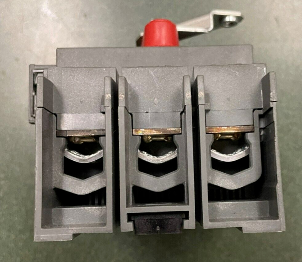ABB OT100E3 3Pole 100Amp 600V Disconnect