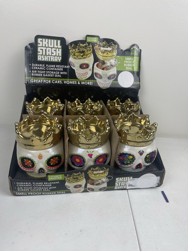Smokezilla Large Commerical Bundle Ashtray Butt Bucket CigCase Lot Bulk #3