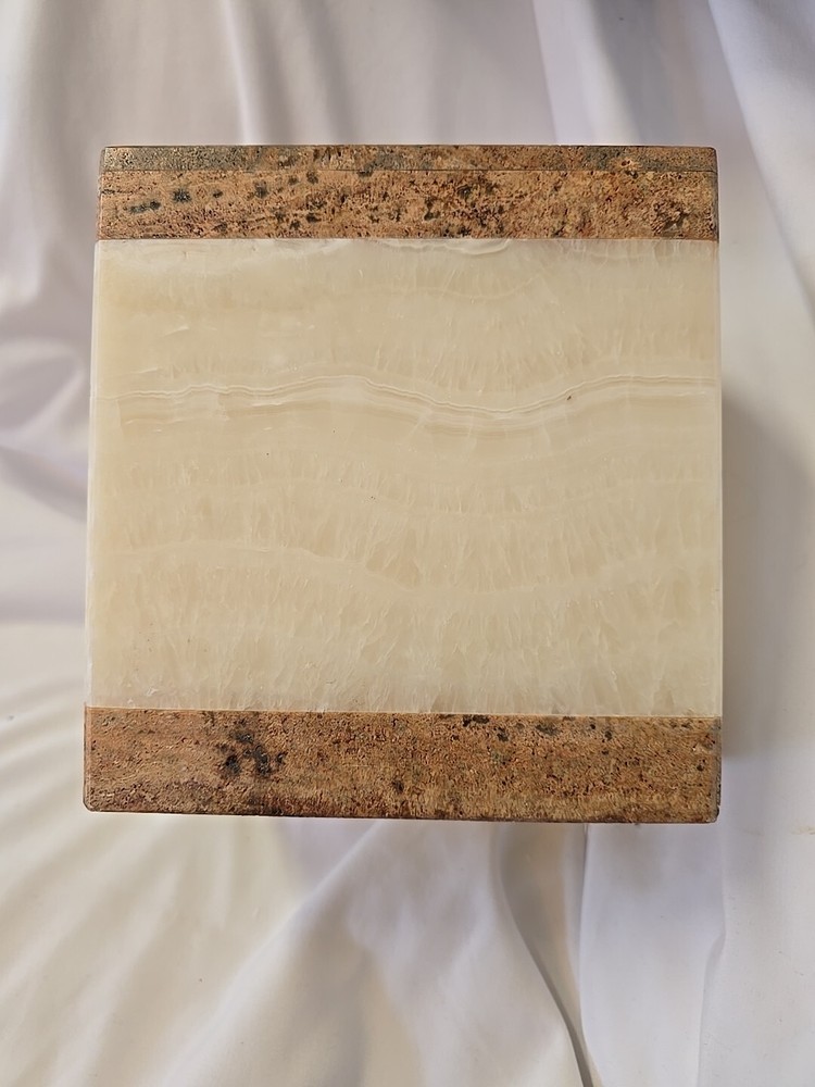 Quartz & Marble Tissue Cover Heavy Beautiful Great Shape