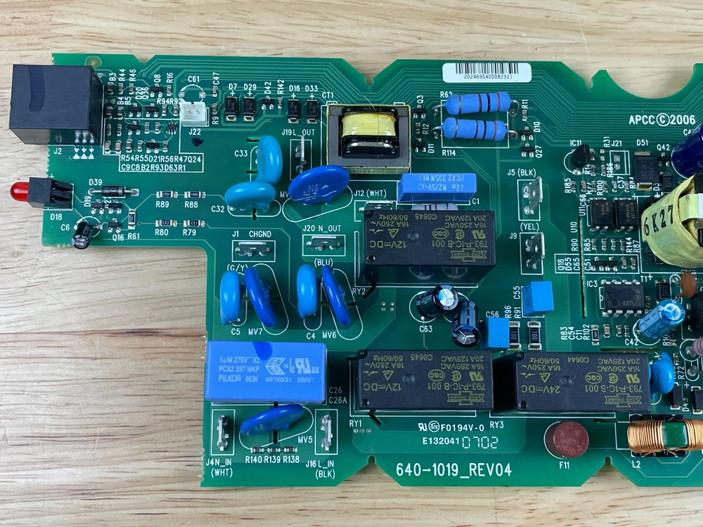 APC 640-1019_REV04 Back-UPS Circuit Board