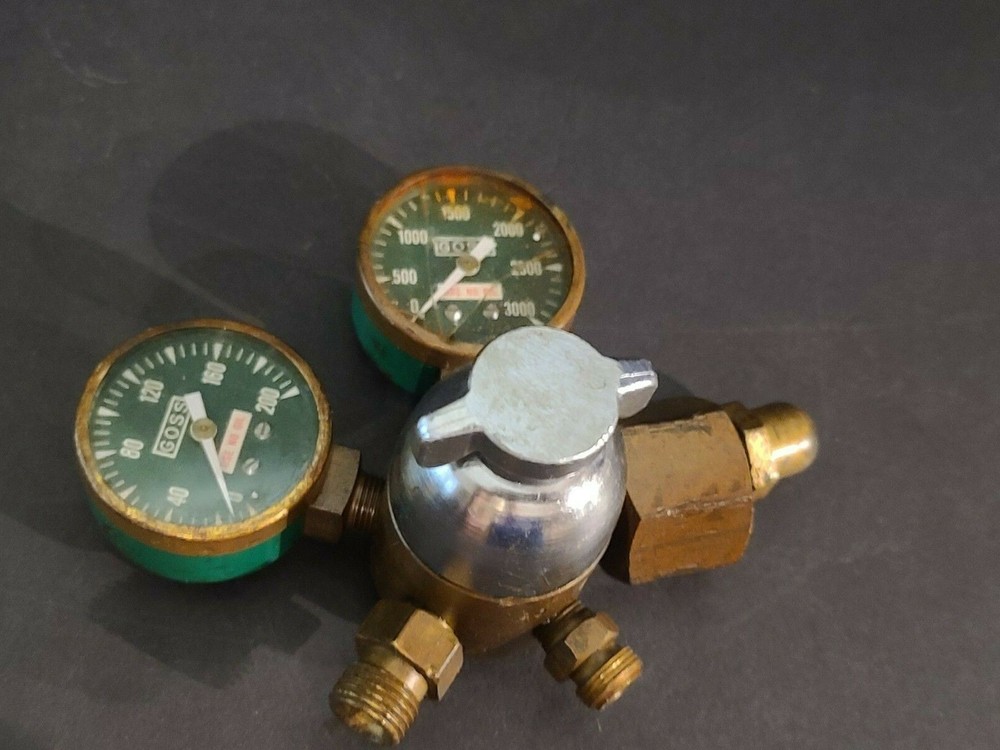 Vintage Goss Acetylene Regulator