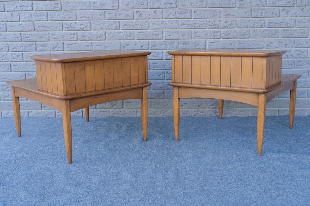 Mid Centry Modern Hekman Step End Table