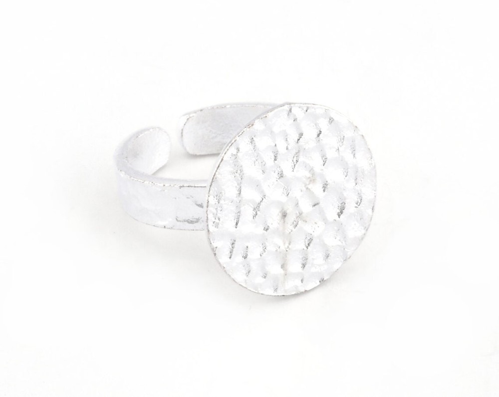 Round Disc Hammered Adjustable Ring Blank - Shiny silver plated Brass 4948