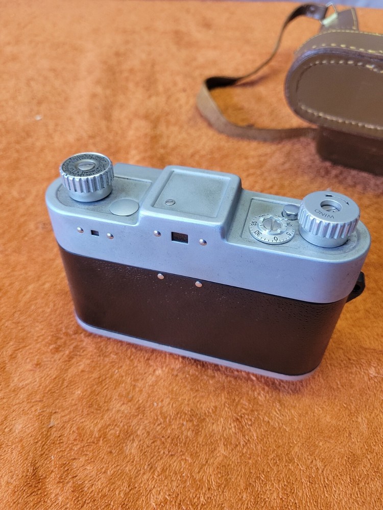 R•Kodak 35 Rangefinder Camera + Brown Leather Case Untested