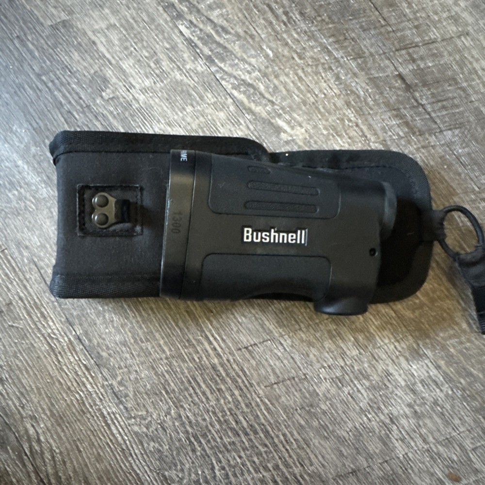 Bushnell Prime Rangefinder With Case