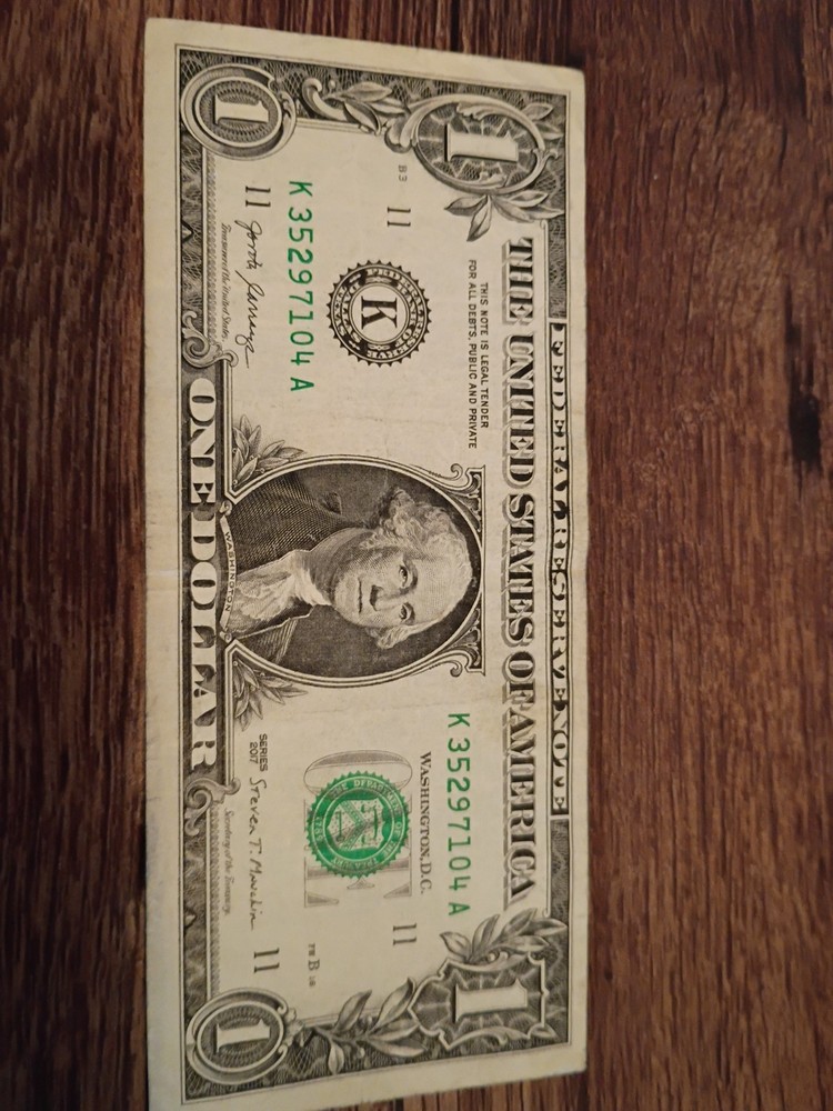 Over Inking Error On This 2017 $1 K35297104A