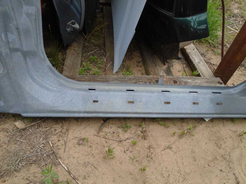 Rocker Panel Left Side Fits 99 Expedition 46977