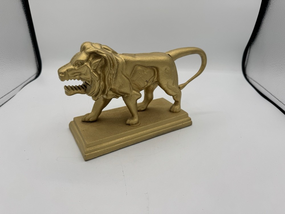 Vtg Cast Iron 4 Pound Lion Nutcracker Restored