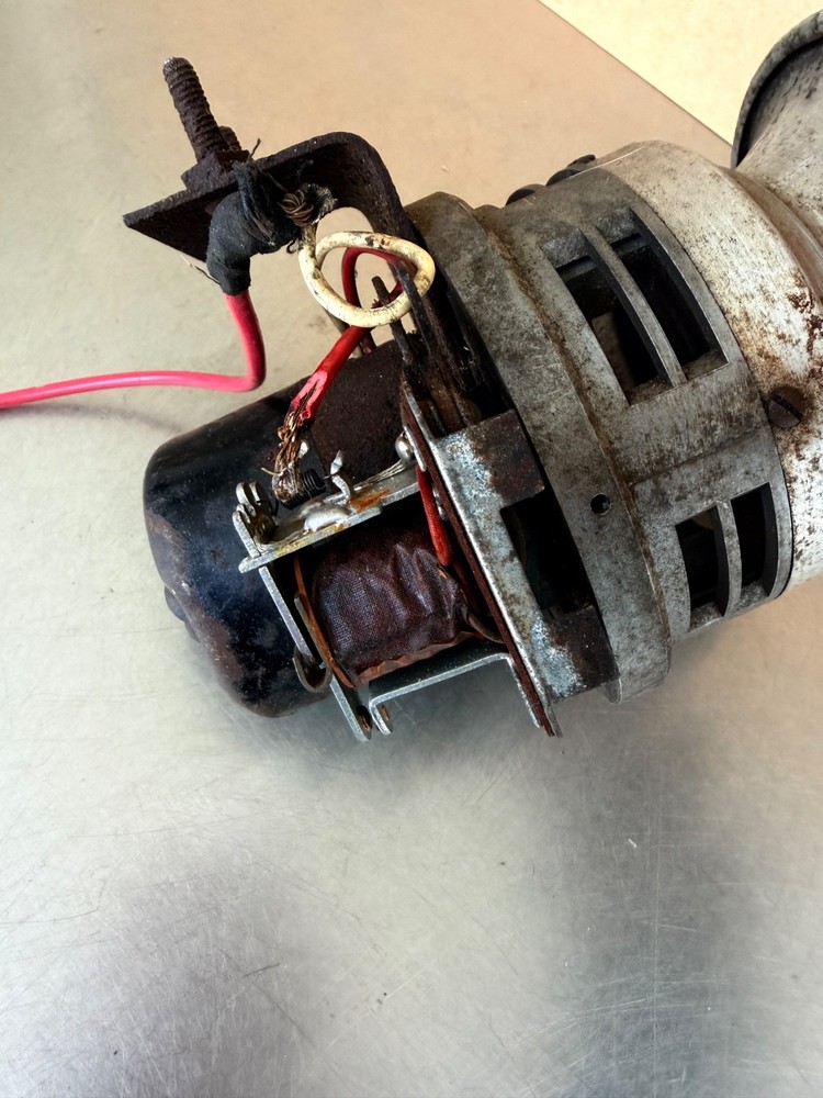 VINTAGE UNIVERSAL SECURITY INSTRUMENTS SIREN Working #B-13