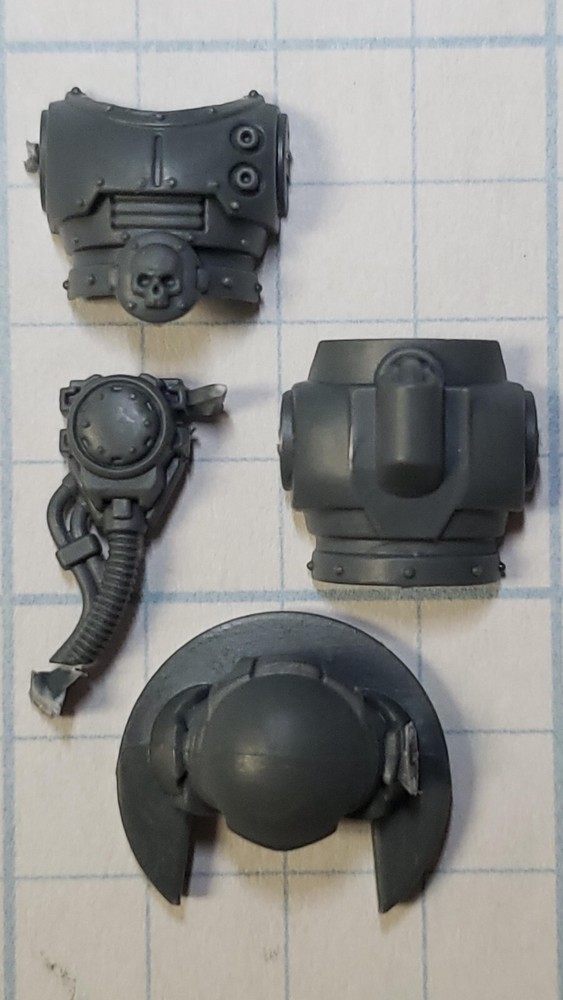 Warhammer 30K Space Marine Bits Tank Upgrade Commander Mark II Torso w Cable