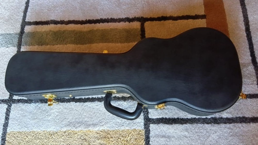 Hard case for tenor ukulele