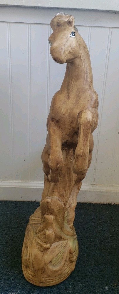 LARGE CERAMIC TAN HAND PAINTED HORSE APPROX 28" IN HEIGHT