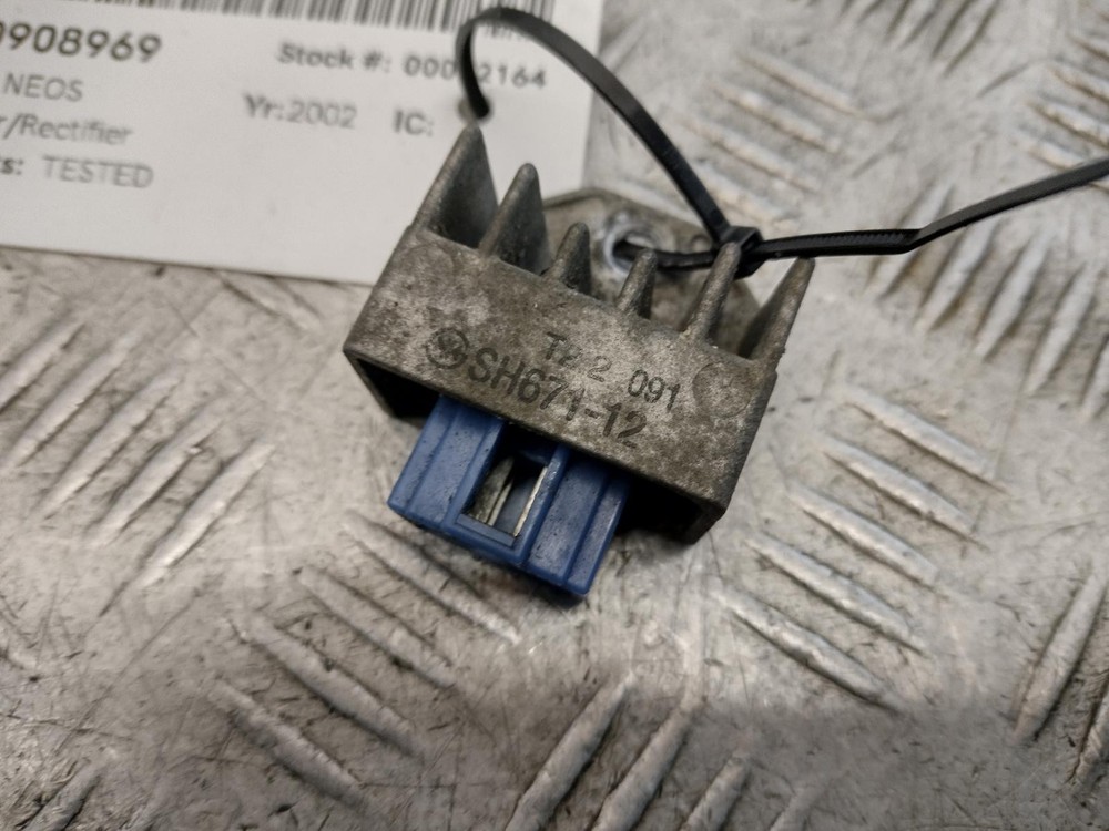 2002 YAMAHA YN 50 E NEOS YN50 RECTIFIER REGULATOR