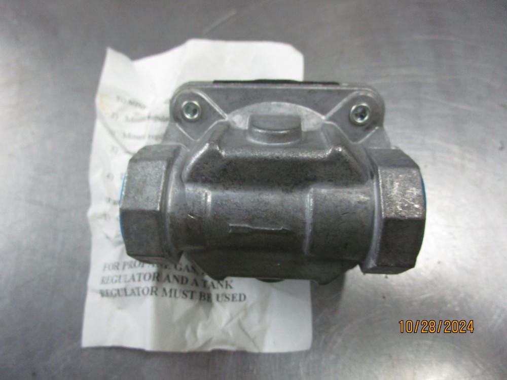 Maxitrol RV48 Propane Regulator New