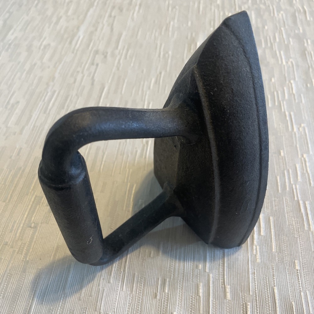 Antique Cast Iron "Sad Iron" Approx 6”x4”, Unbranded