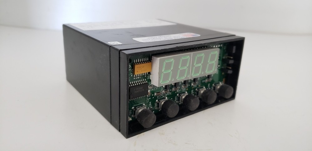 OMEGA DP24-E-GN PROCESS METER, 4 DIGITS, GREEN LED DISPLAY (MISSING FRONT COVER)