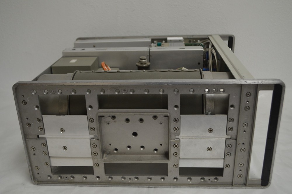 *TC* HEWLETT PACKARD HP 5061B CESIUM BEAM FREQUENCY STANDARD (TMD39)