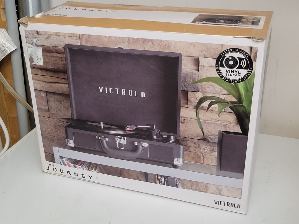 **NEW** Victrola Journey+ Suitcase Record Player Bluetooth Turntable, Black