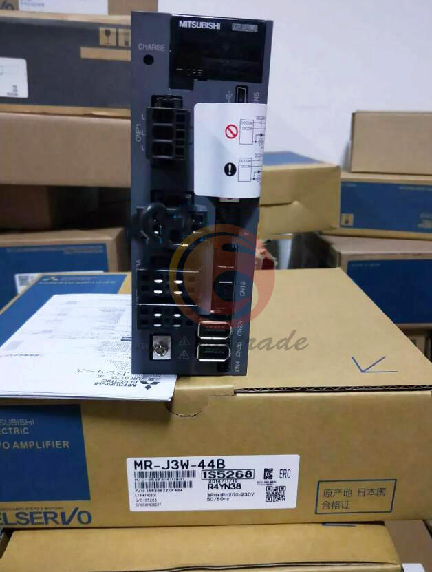 1Pcs Mitsubishi MR-J3W-44B Servo Driver New