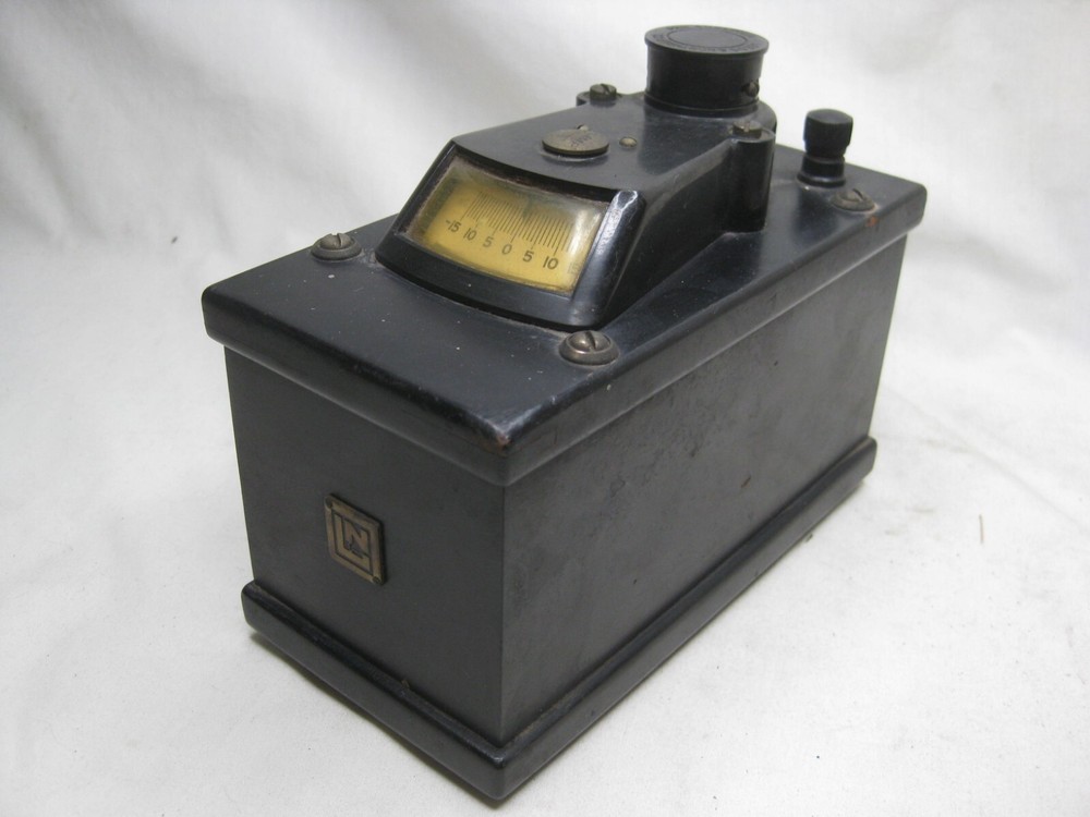 rare vintage antique LEEDS & NORTHRUP CO ? electrical meter dial indicator