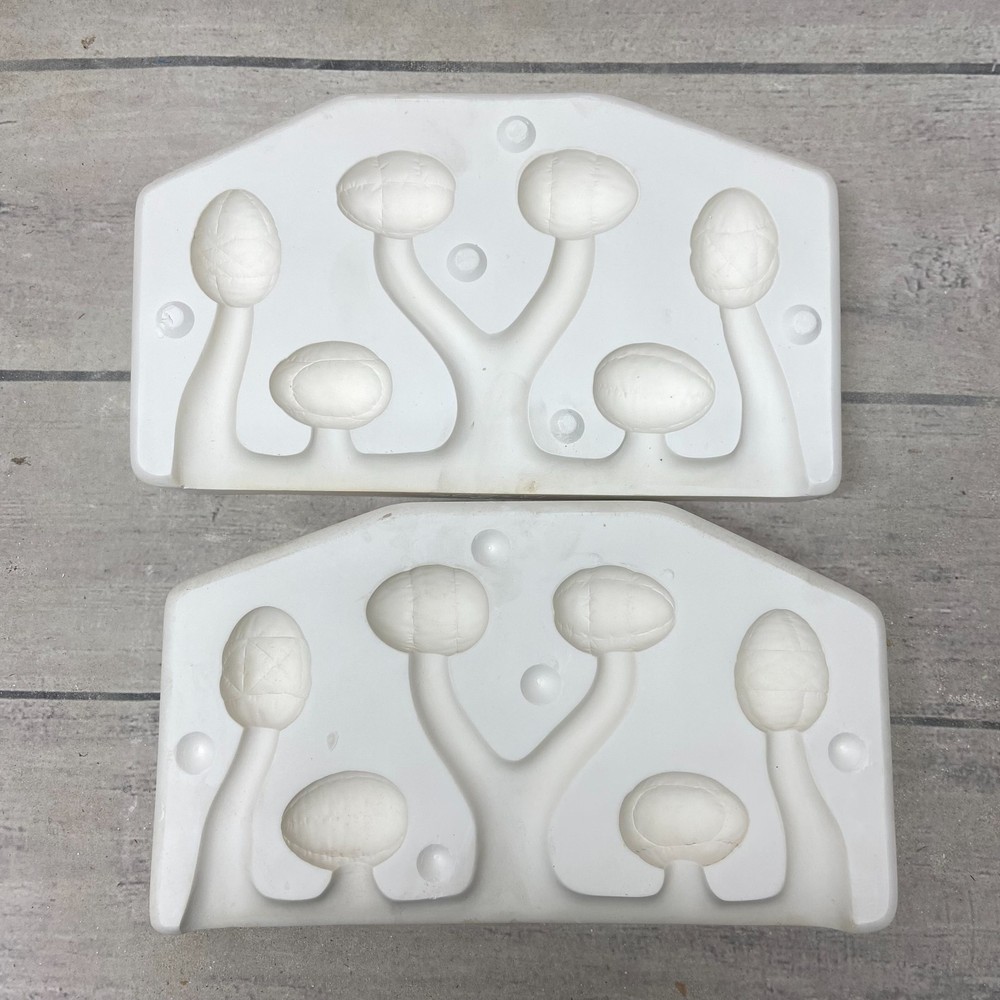 Vintage 1985 Dona’s Molds Ceramic Casting Mold Softy Eggs #D-296