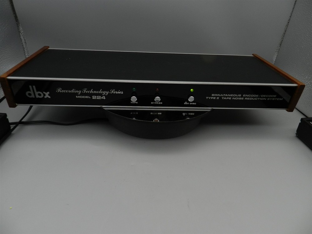DBX 224 Type II Tape Noise Reduction Simultaneous Encode/Decode Noise Reduction