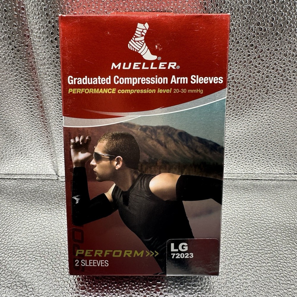 Mueller Graduated Compression Performance Arm Sleeves, Pair, Black Size Large