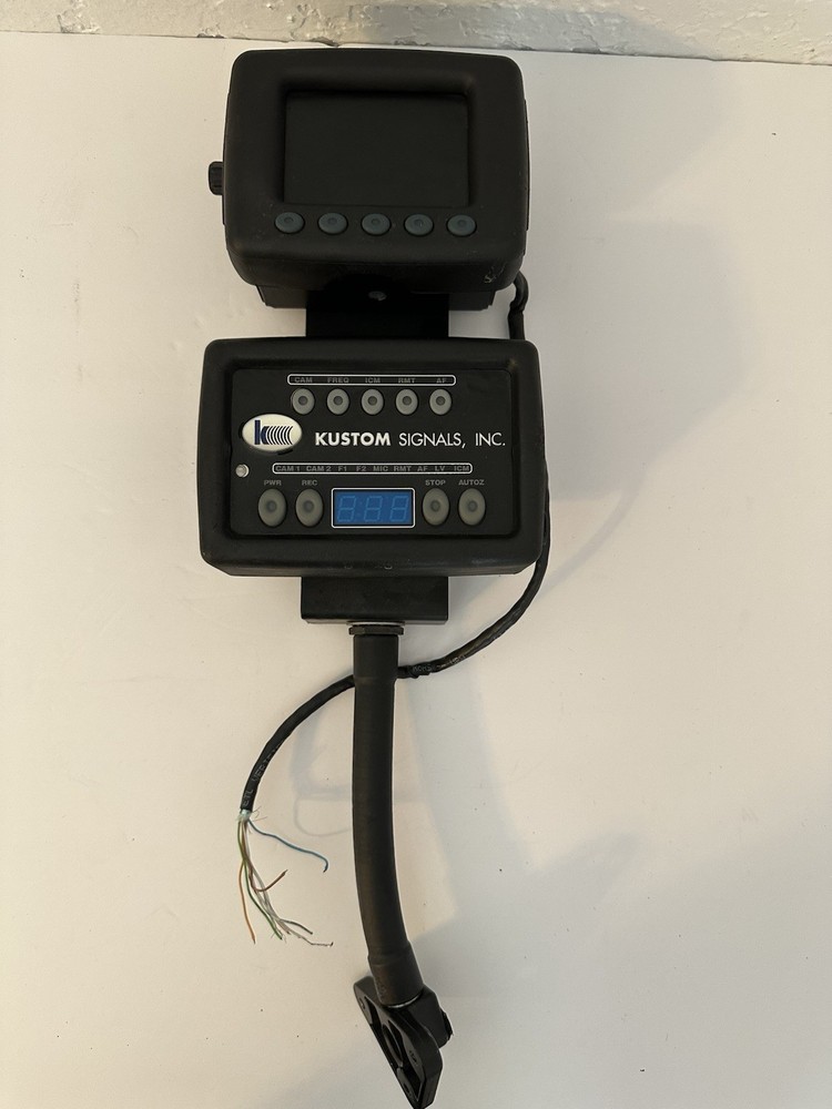 KUSTOM SIGNALS IN-CAB Controller and display set