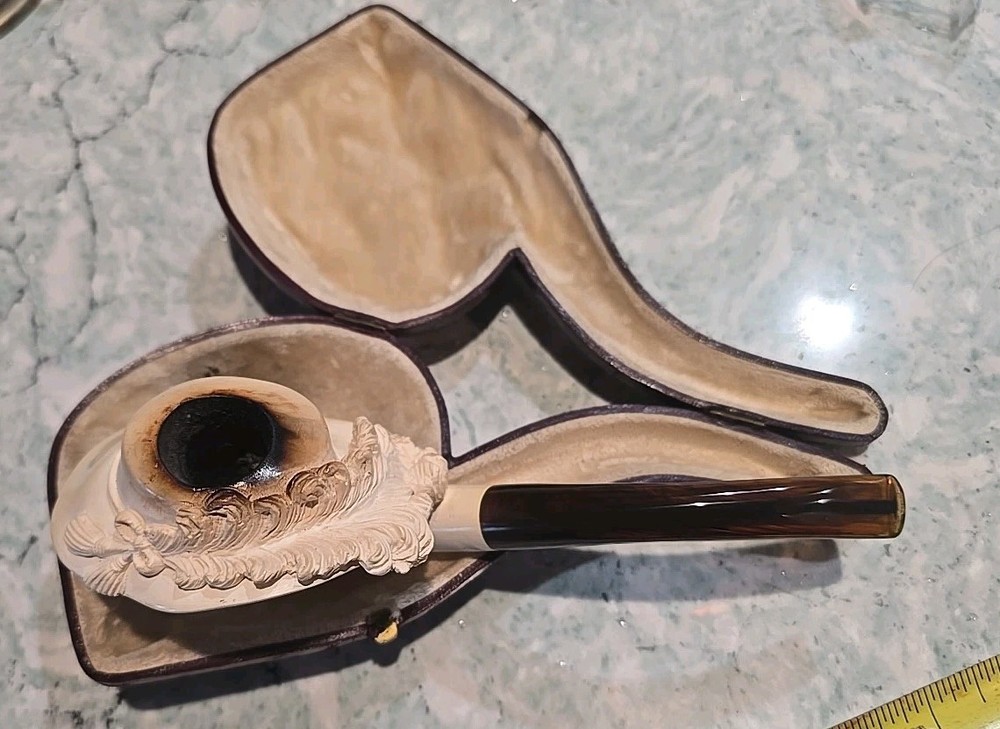 Antique Meerschaum Pipe Cavalier 7.5" Acrylic Stem in Case