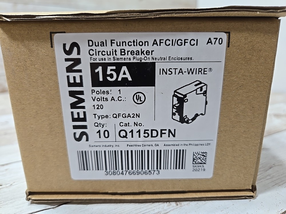 10 PCS Siemens Q115DFN 15A 120V AFCI/GFCI Dual Function Plug-In Circuit Breakers