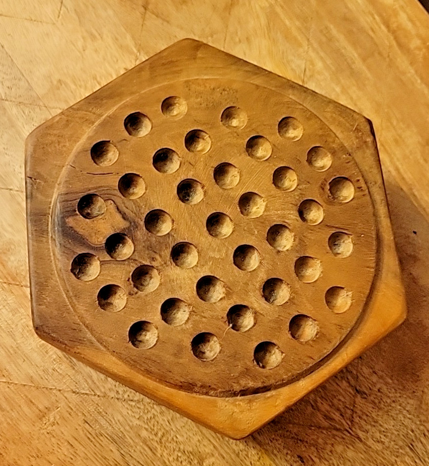 Wooden Lidded Solitaire Box and Balls