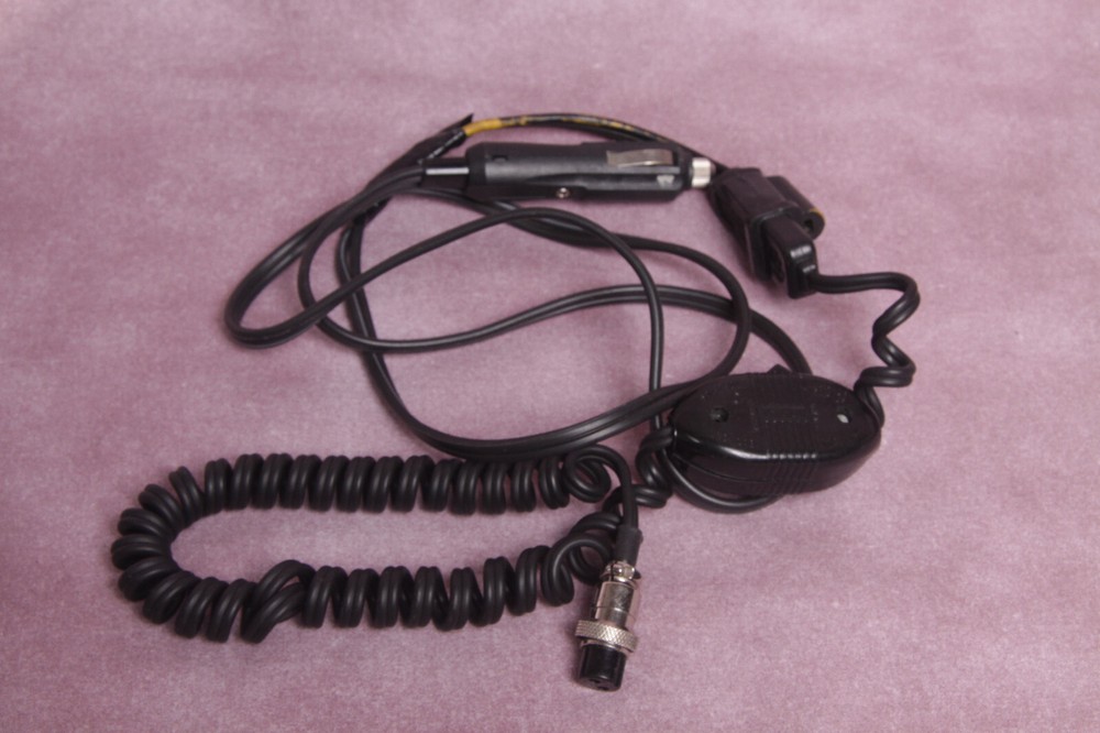 Cool-Lux Mini-Cool VideoLight With Accessories, plus extra bulbs. Tested/Working