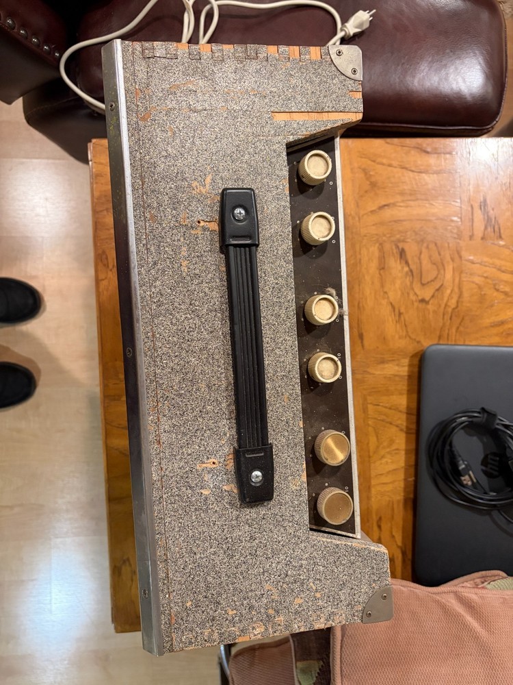 Lafayette Model LA-75 Amplifier