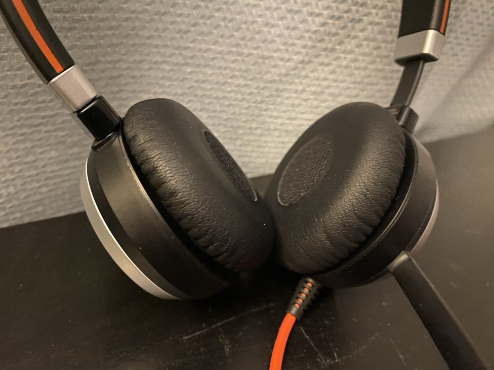 Jabra Evolve Headsets: Model HSC 017 Excellent Condition