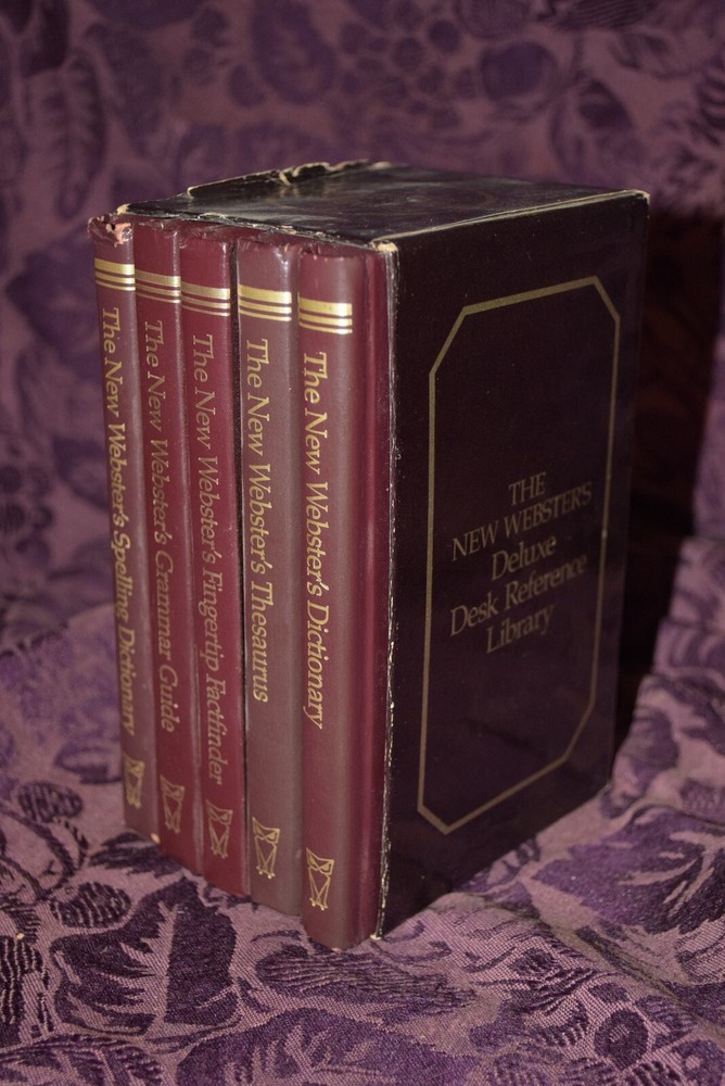 New Websters Deluxe Desk Reference Library Set 5 Vintage Books Dictionary NICE!