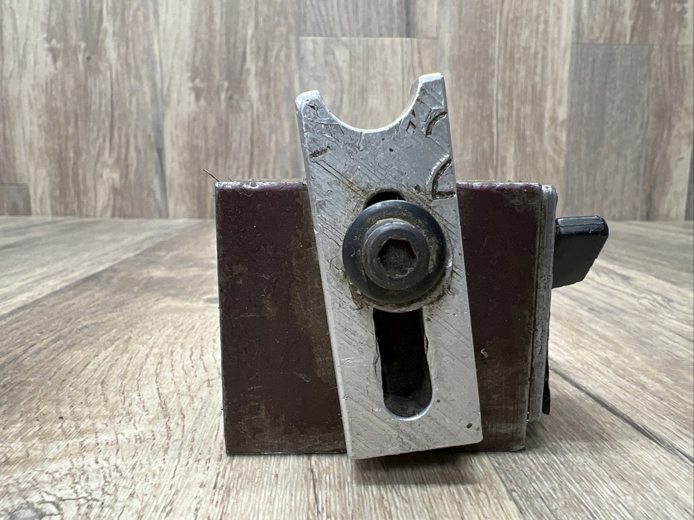 PRECISION MAGNETIC BASE