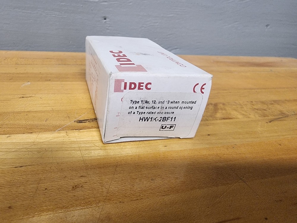 Idec Key Switch, HW1K-2BF11