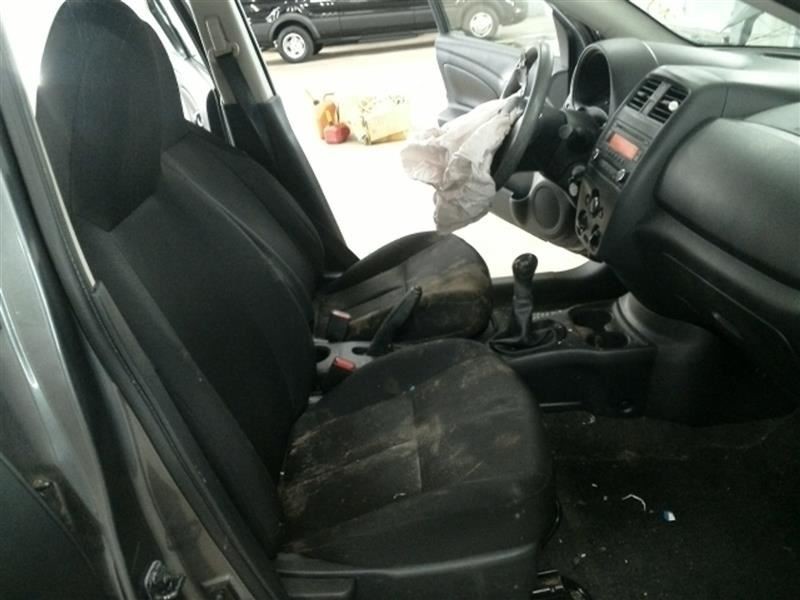 VERSA 2016 High Mounted Stop Light 104511309