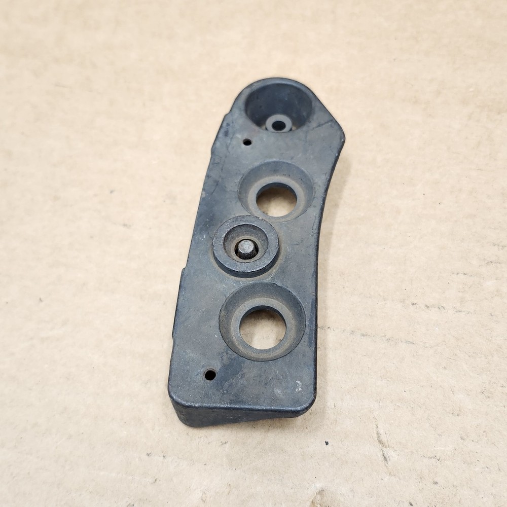 86L-88 C4 Corvette RIGHT Targa Top Roof Latch Bracket Windshield Sunvisor Mount