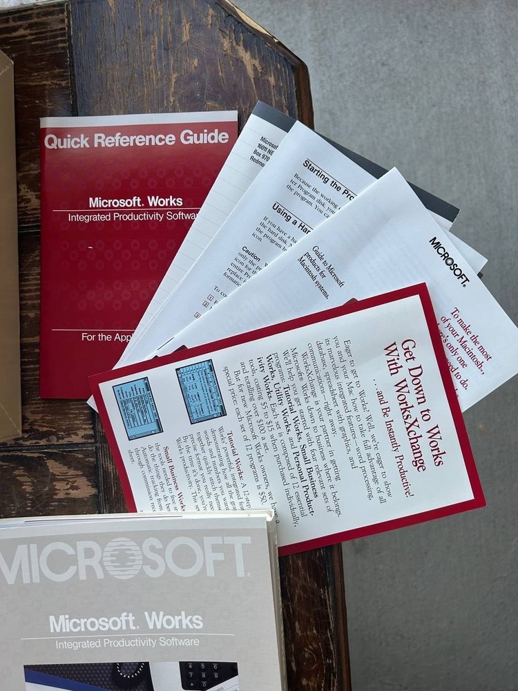 Apple Macintosh Microsoft Works software 1986-87 year. Vintage software